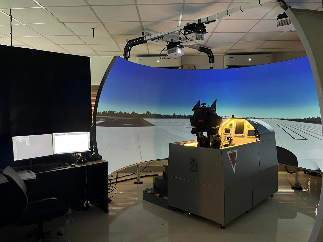 Flight training dome with instructor station