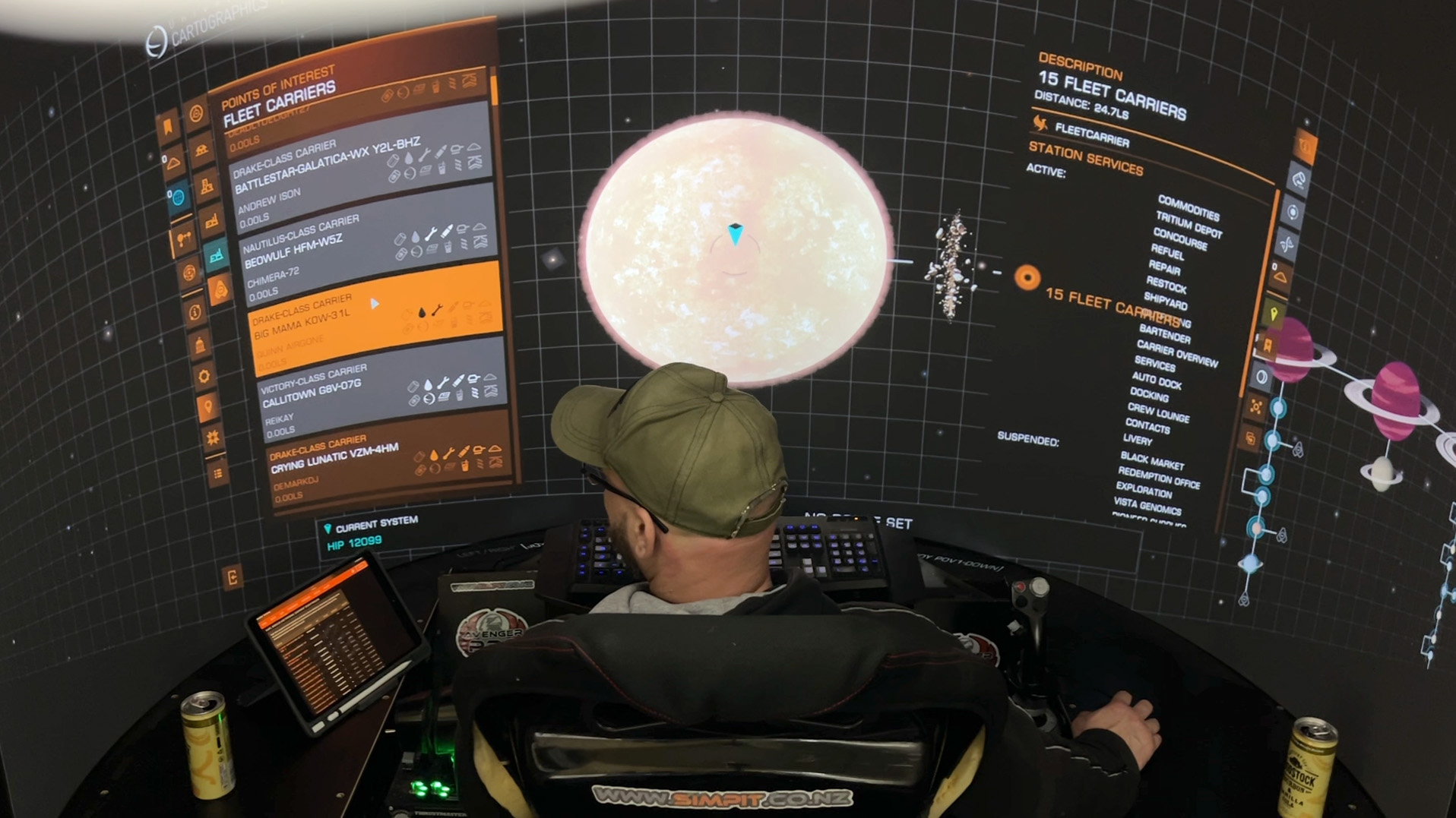 Galaxy map, wrapped around the commander — Avenger 202 PRO